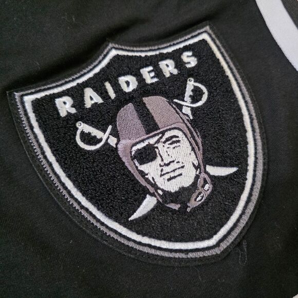 Las Vegas Raiders New Era NFL Shorts Chenille Embrodery Logos Black White XL LE - Picture 4 of 12